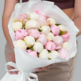  Kemer Flowers Delivery 25 Pieces White Pink Pion Bouquet