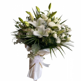  Kemer Flowers Delivery Elegant White Lilies Lisyantus Bouquet